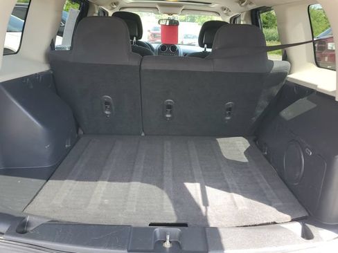 Used 2011 Jeep Patriot Latitude FWD image 7