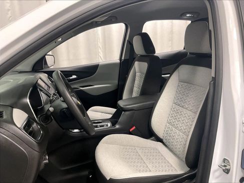 Used 2022 Chevrolet Equinox LS image 10