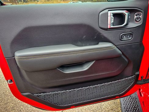 New 2026 Jeep Wrangler Sahara image 10