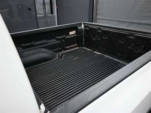 Used 2022 Nissan Frontier Pro-X image 18