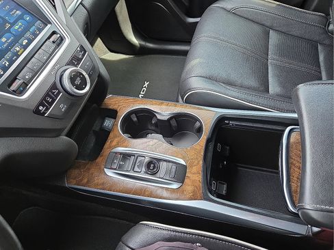 Used 2020 Acura MDX SH-AWD w/ Advance Package image 25