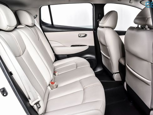 Used 2019 Nissan Leaf SL Plus w/ Protection Package image 26