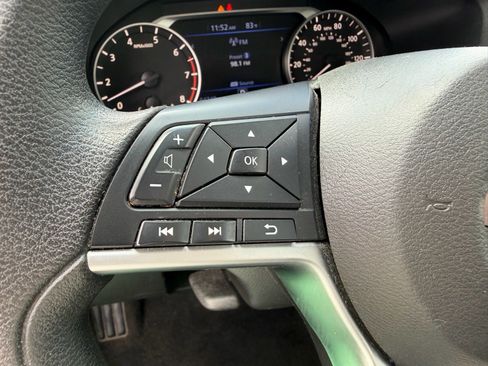 Used 2024 Nissan Altima 2.5 SV FWD image 31