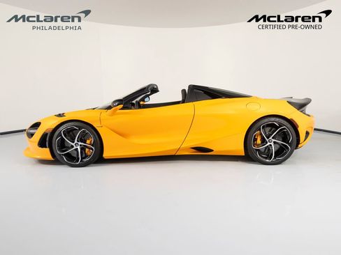 Used 2024 McLaren 750S Spider RWD image 3