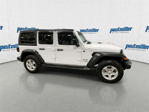 Used 2019 Jeep Wrangler Unlimited Sport S image 13