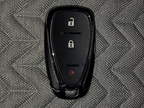 Used 2023 Chevrolet Equinox LT w/ LPO, Floor Liner Package image 32