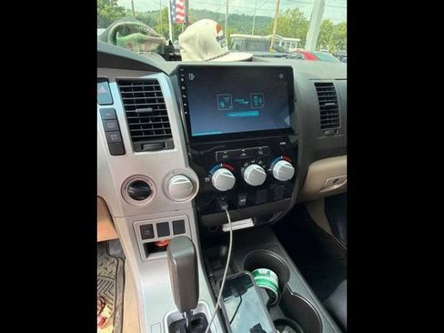 Used 2007 Toyota Tundra SR5 w/ TRD Off-Road Pkg AWD/4WD image 13
