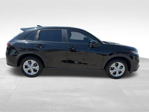 Used 2023 Honda HR-V LX image 8