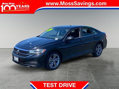 Used 2024 Volkswagen Jetta SE FWD image 1