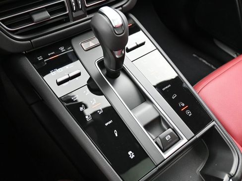 New 2026 Porsche Macan S AWD/4WD image 21