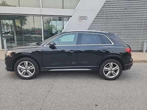 Used 2023 Audi Q3 2.0T Premium Plus w/ Premium Plus Package AWD/4WD image 3