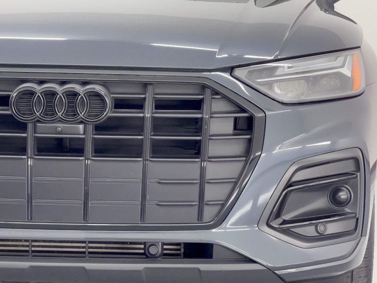 Used 2024 Audi Q5 2.0T Premium Plus w/ Premium Plus Package AWD/4WD image 12
