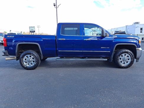Used 2015 GMC Sierra 2500 SLT w/ Duramax Plus Package image 7