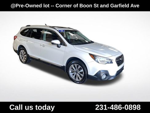 Used 2019 Subaru Outback 3.6R Touring w/ Popular Package #3A AWD/4WD image 7