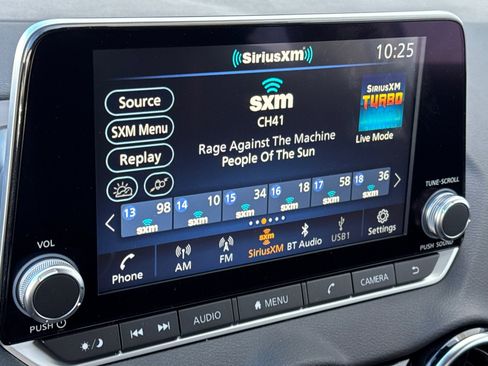 New 2025 Nissan Sentra SR image 14