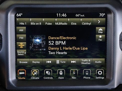 Used 2023 Jeep Wrangler Sahara AWD/4WD image 15