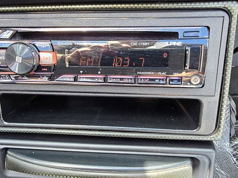 Used 2001 Toyota MR2 image 30