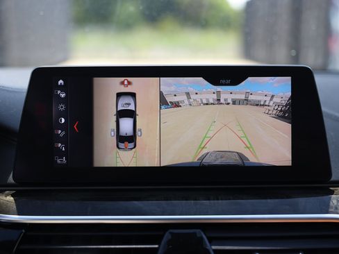 Used 2018 BMW 540i RWD image 43