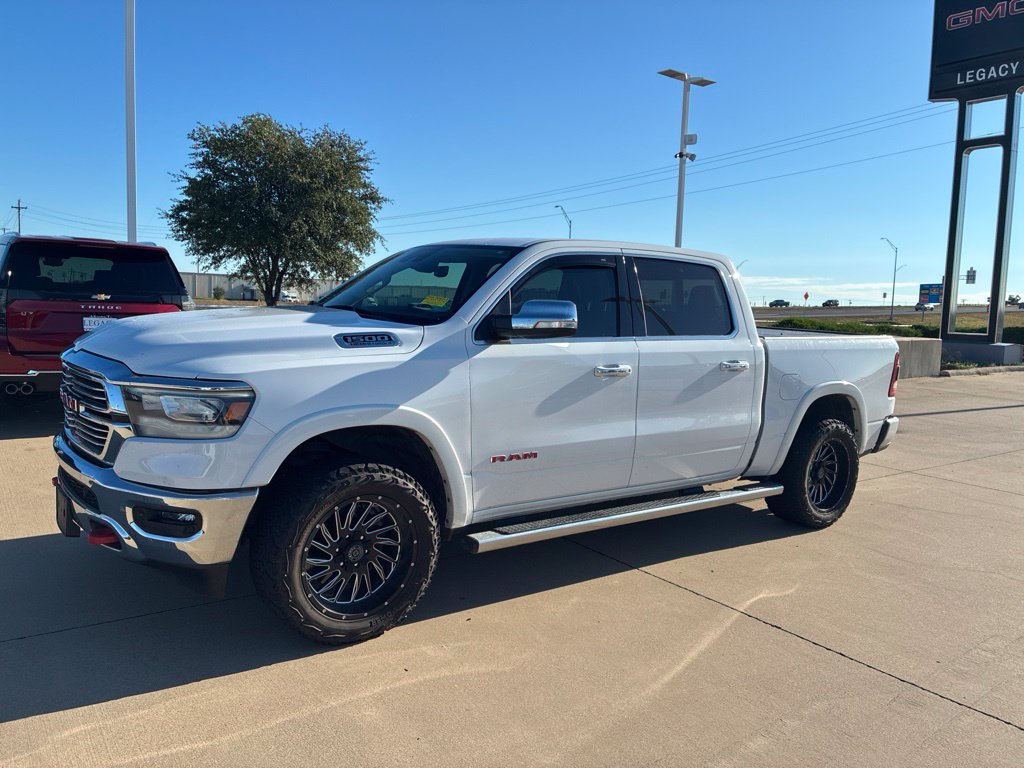 Used 2021 RAM 1500 Laramie AWD/4WD image 1