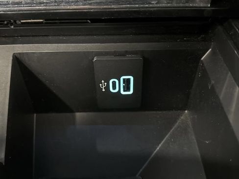 Used 2024 Ford F350 Lariat w/ Chrome Package image 25