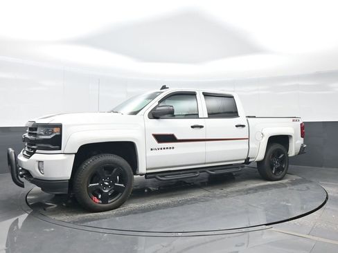 Used 2017 Chevrolet Silverado 1500 LTZ Z71 w/ Redline Edition image 2