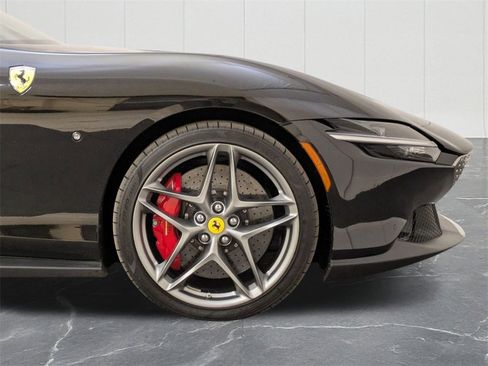 Used 2024 Ferrari Roma image 10