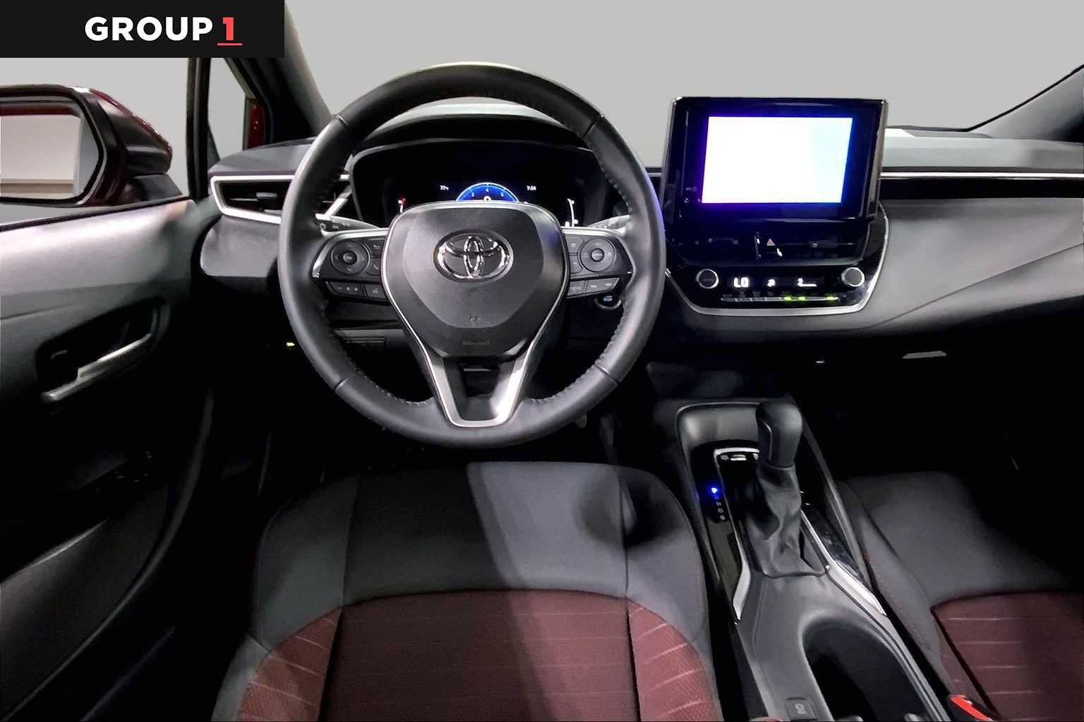 Certified 2026 Toyota Corolla SE FWD image 6