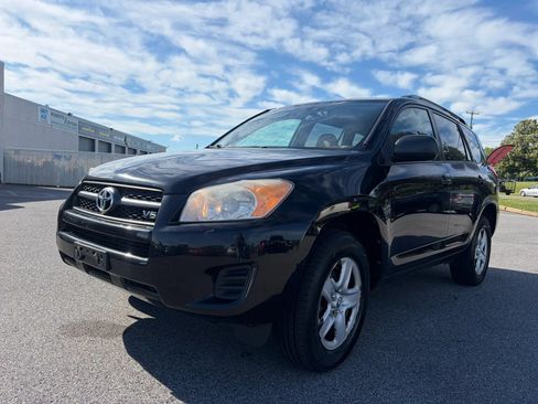 Used 2011 Toyota RAV4 4WD V6 w/ Tow Prep Pkg image 2