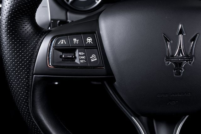 Used 2024 Maserati Levante GT Ultima AWD/4WD image 39
