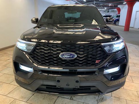 Used 2022 Ford Explorer ST w/ Equipment Group 401A image 3