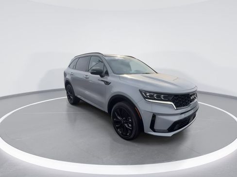 Used 2023 Kia Sorento SX image 2