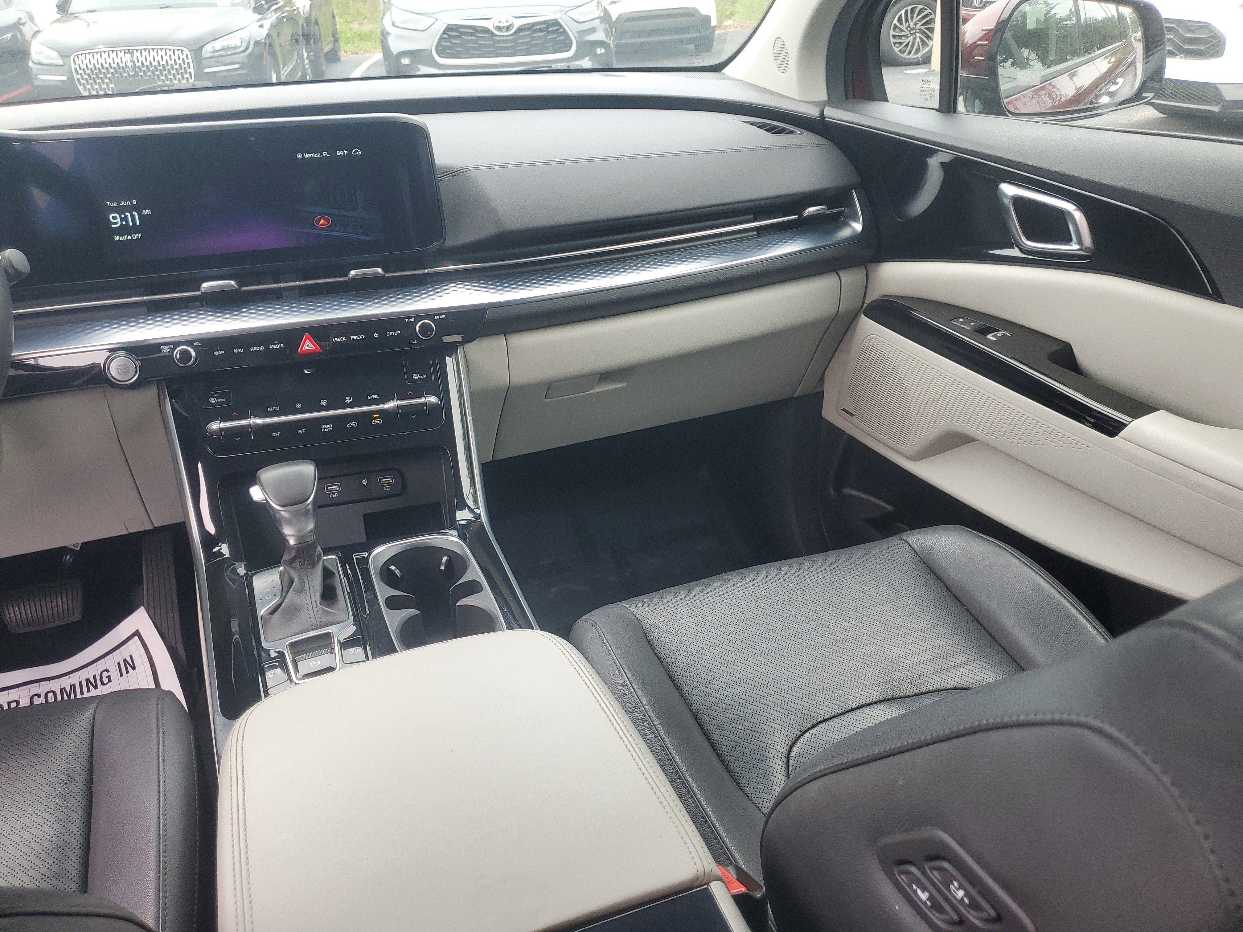 Used 2024 Kia Carnival SX Prestige FWD image 20