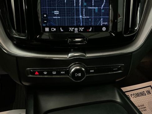 Used 2022 Volvo XC60 T8 Inscription Expression image 36