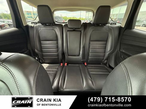 Used 2019 Ford Escape Titanium AWD/4WD image 29