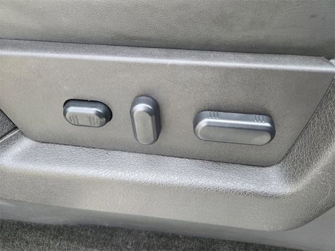 Used 2014 Ford F150 Platinum image 26