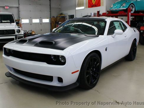 Used 2023 Dodge Challenger SRT Hellcat image 3