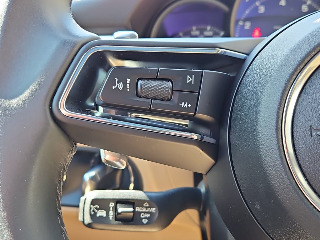 Certified 2026 Porsche Macan AWD/4WD image 29