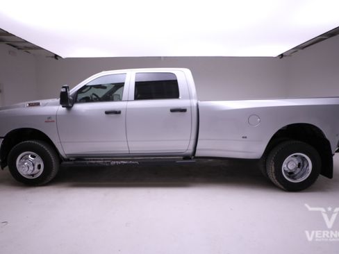 New 2026 RAM 3500 Tradesman image 2