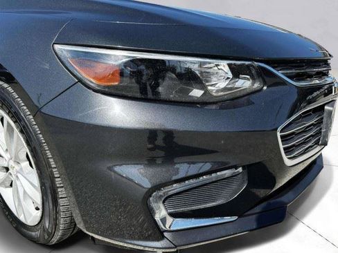 Used 2016 Chevrolet Malibu LT FWD image 12
