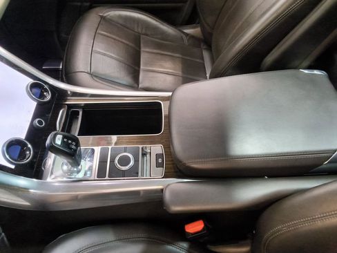 Used 2019 Land Rover Range Rover Sport HSE AWD/4WD image 18