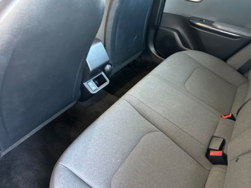 Used 2025 Kia K4 FWD image 13