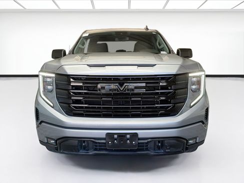 Used 2023 GMC Sierra 1500 Elevation w/ LPO, Elevation Black Package AWD/4WD image 2