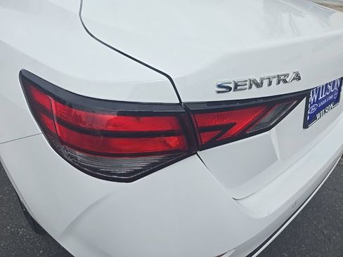Used 2022 Nissan Sentra S FWD image 31