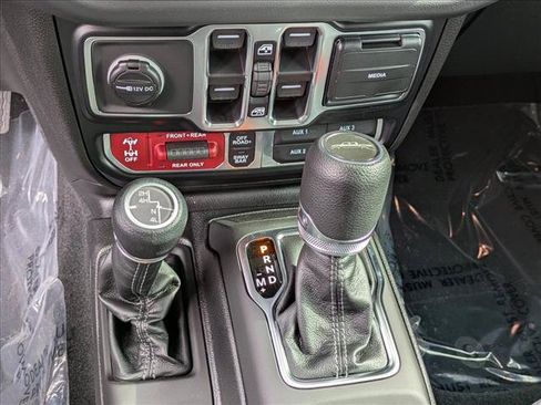 New 2026 Jeep Gladiator Rubicon AWD/4WD image 16