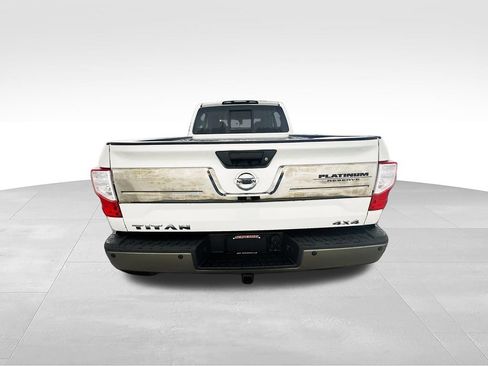 Used 2018 Nissan Titan Platinum Reserve AWD/4WD image 7