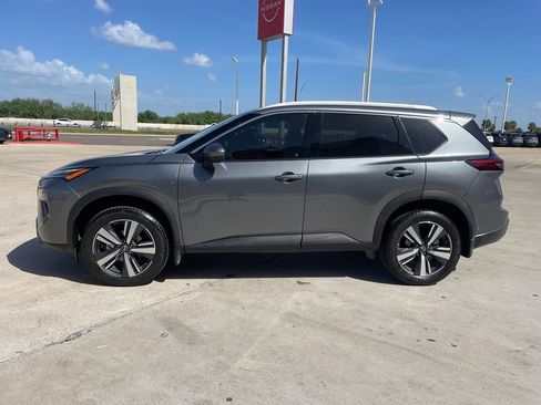 Certified 2024 Nissan Rogue SL FWD image 4