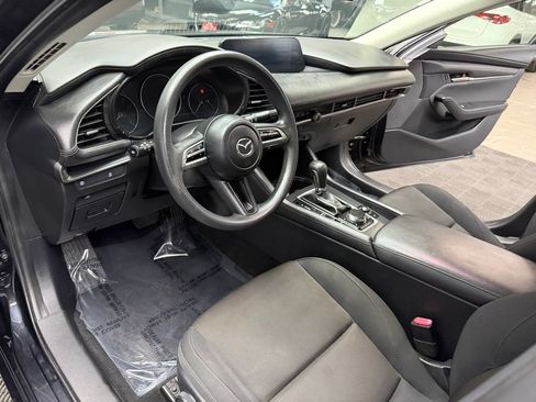 Used 2020 MAZDA MAZDA3 Sedan FWD image 35