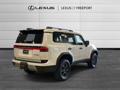 Certified 2025 Lexus GX 550 image 3