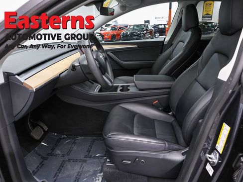 Used 2024 Tesla Model Y Long Range AWD/4WD image 13