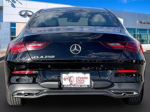 Used 2025 Mercedes-Benz CLA 250 image 4